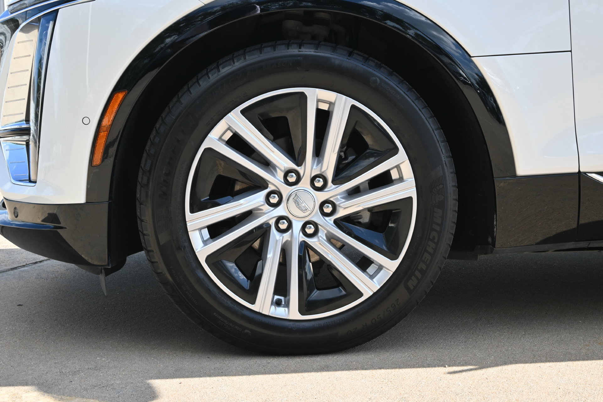Certified 2024 Cadillac Lyriq Tech w/ Driver Assist Package AWD/4WD image 26