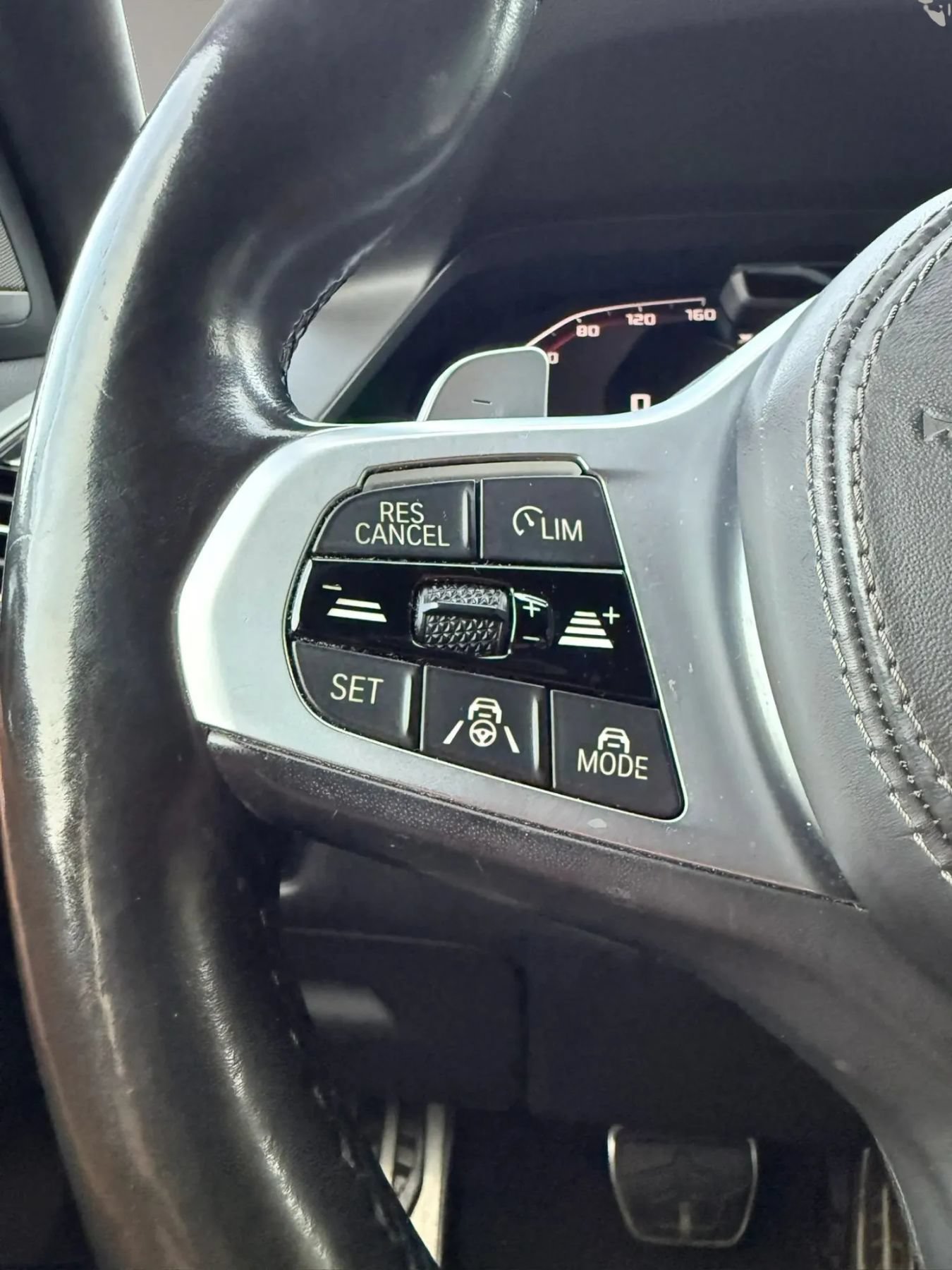 Used 2021 BMW X7 M50i AWD/4WD image 17