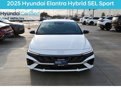 Certified 2025 Hyundai Elantra SEL FWD image 3