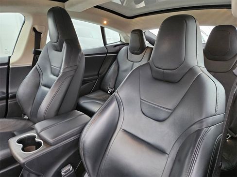 Used 2015 Tesla Model S 85D image 13