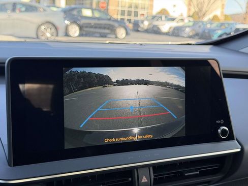 New 2026 Toyota Prius XLE image 4