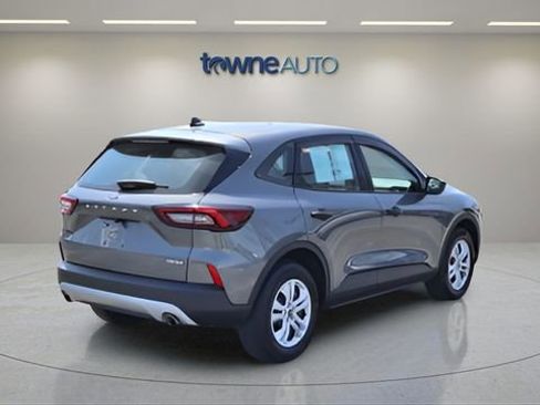 Used 2023 Ford Escape AWD image 7