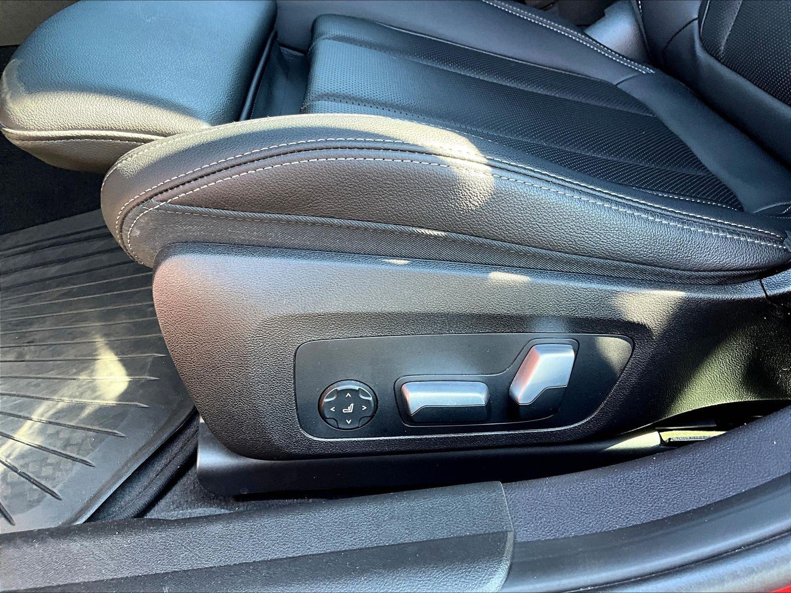 Used 2023 BMW M340i xDrive w/ Premium Package AWD/4WD image 38