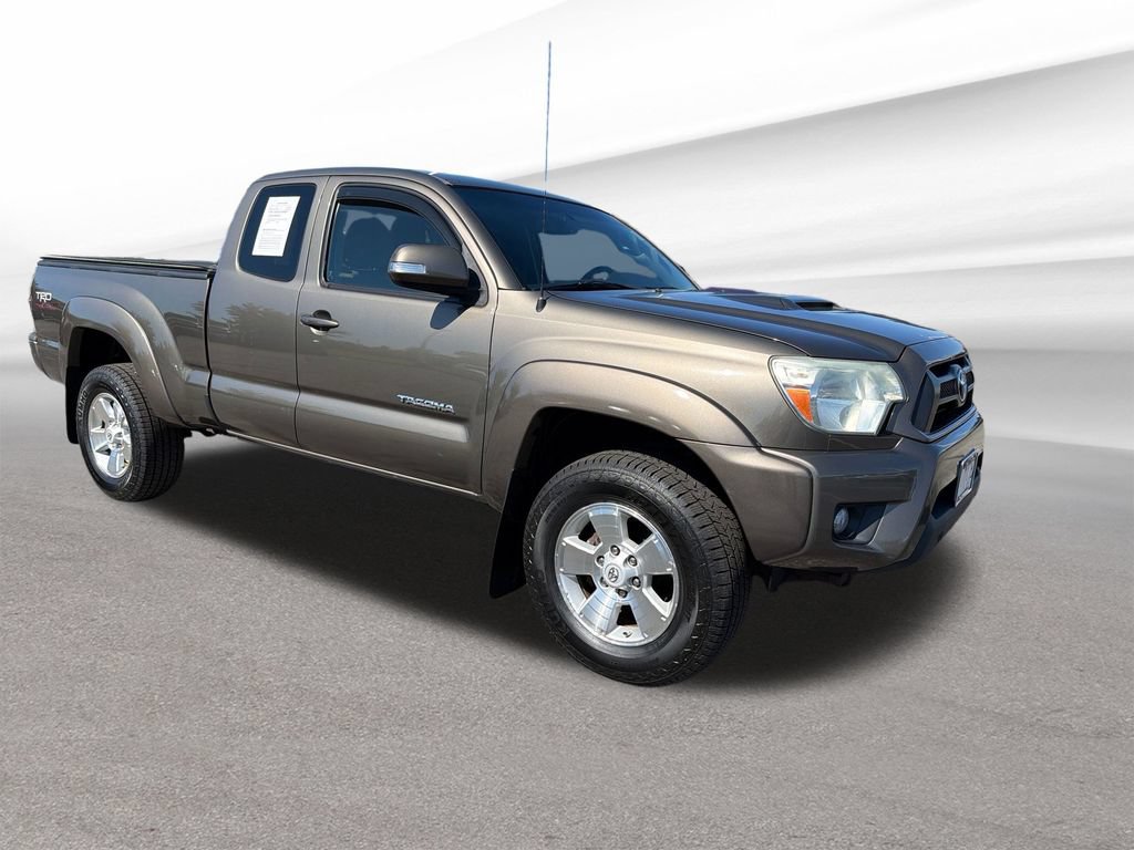 Used 2013 Toyota Tacoma 4x4 Access Cab V6 w/ TRD Sport Pkg image 8