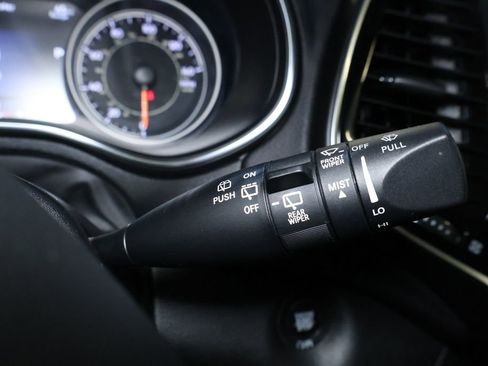 Used 2019 Jeep Cherokee Limited image 26