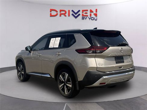 Used 2023 Nissan Rogue Platinum w/ Platinum Premium Package FWD image 6