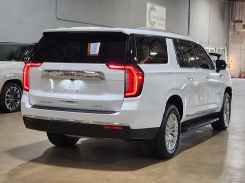 Used 2023 GMC Yukon XL SLT AWD/4WD image 8