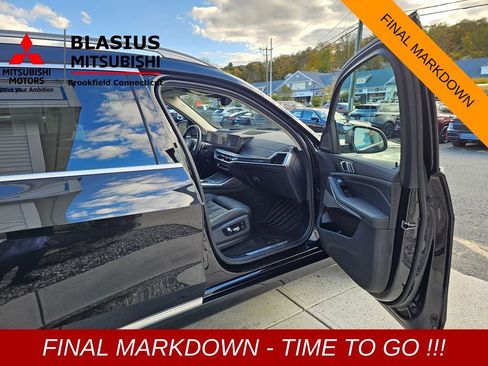 Used 2023 BMW X7 xDrive40i w/ Premium Package image 12