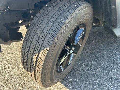 Used 2023 Jeep Wrangler Sport image 27