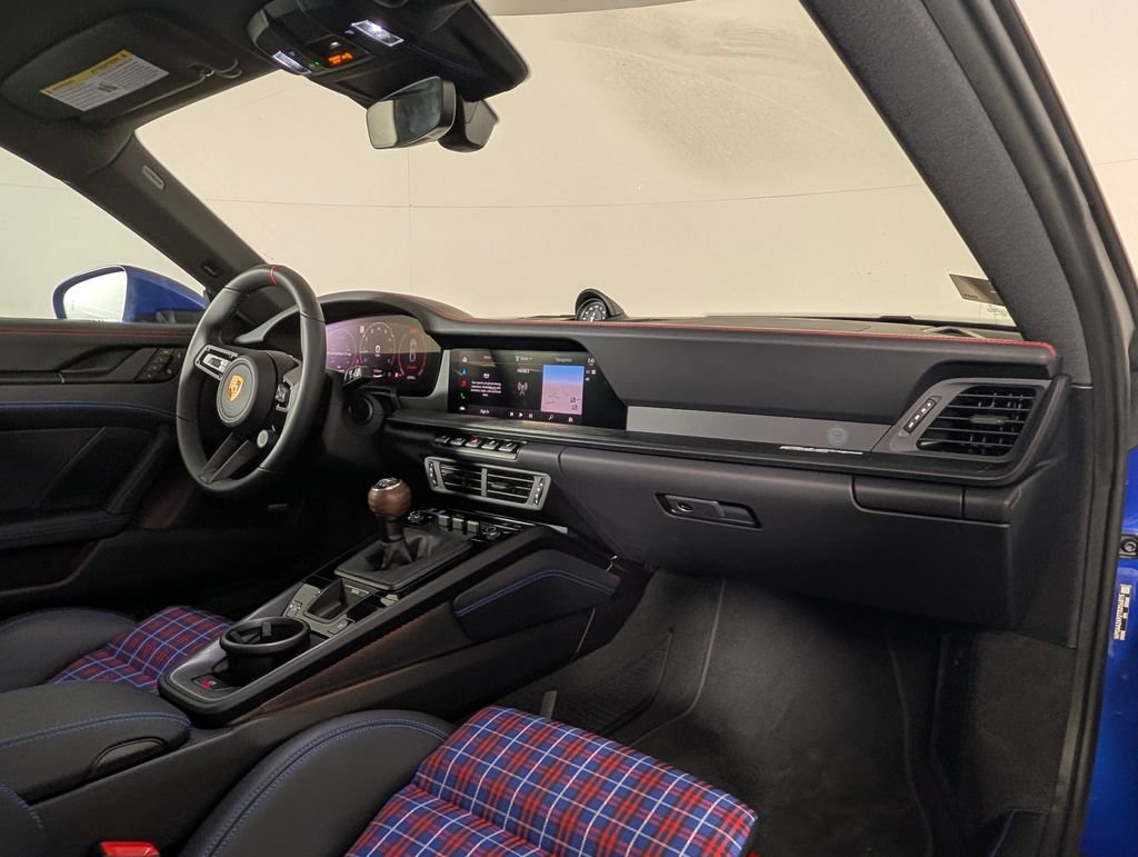 Certified 2026 Porsche 911 Carrera T RWD image 17