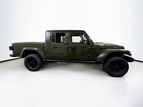 Used 2022 Jeep Gladiator Willys image 4