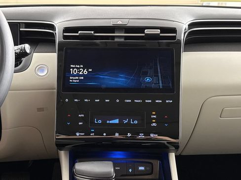 Certified 2024 Hyundai Tucson SEL w/ Convenience Package FWD image 23