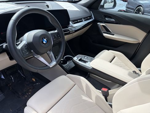 Used 2024 BMW X1 xDrive28i w/ Convenience Package AWD/4WD image 10