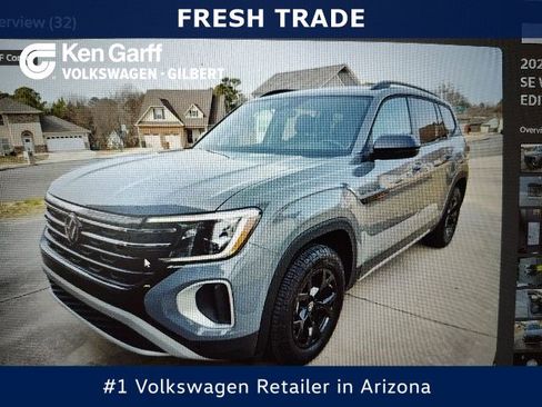 Used 2025 Volkswagen Atlas Peak Edition SE image 1