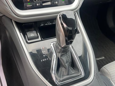 Used 2025 Subaru Outback Premium image 11