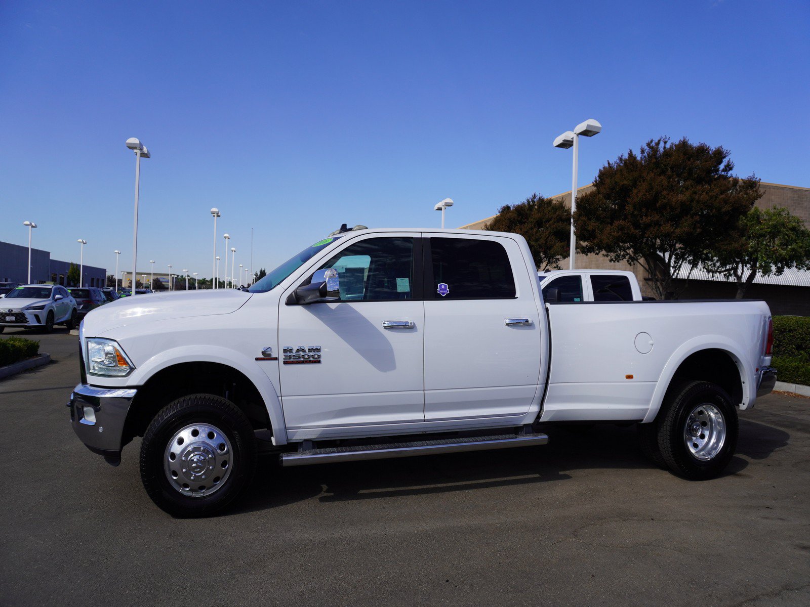 Used 2016 RAM 3500 Laramie AWD/4WD image 7