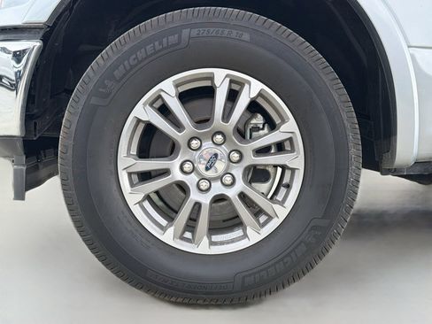 Used 2020 Ford F150 Lariat w/ Trailer Tow Package AWD/4WD image 34
