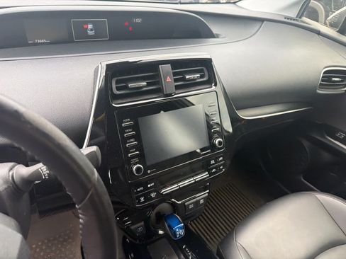 Used 2022 Toyota Prius XLE AWD/4WD image 12