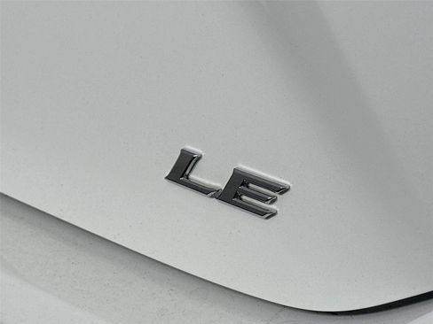 Used 2025 Toyota Camry LE w/ Convenience Package FWD image 15