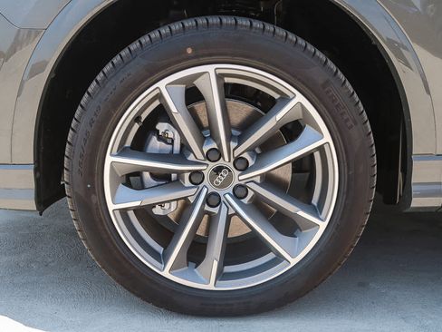 New 2025 Audi Q3 2.0T Premium image 11