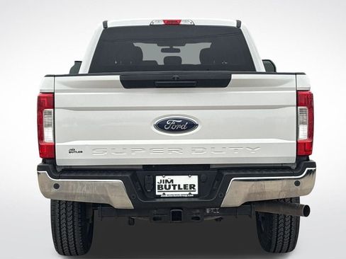 Used 2019 Ford F250 XLT w/ XLT Value Package image 5