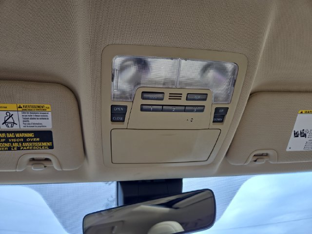 Used 2019 Toyota Highlander XLE AWD/4WD image 30