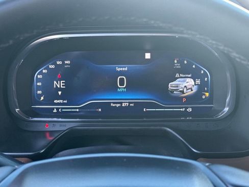 Used 2023 Chevrolet Tahoe High Country image 15