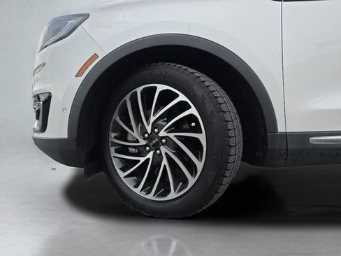 Used 2019 Lincoln Nautilus Reserve FWD image 40
