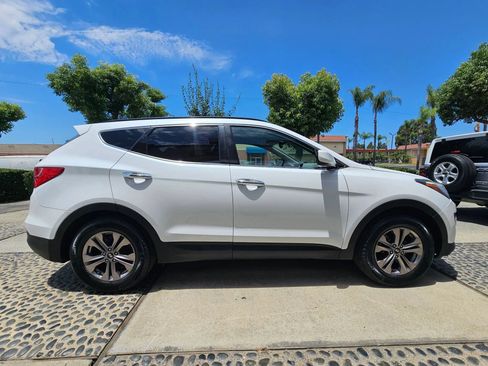 Used 2016 Hyundai Santa Fe Sport w/ Option Group 02 FWD image 4