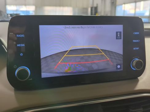 Used 2022 Hyundai Santa Fe SEL image 19