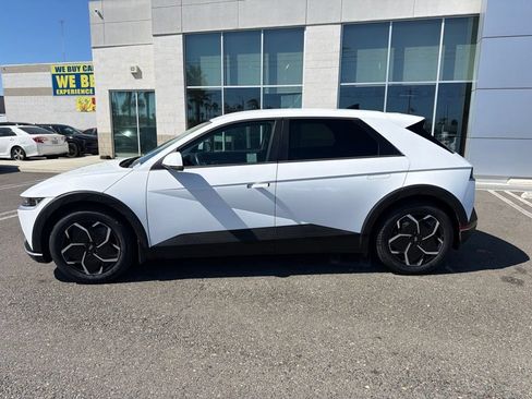 Used 2024 Hyundai Ioniq 5 SEL RWD image 2