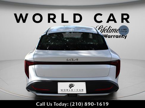 New 2025 Kia K4 LX image 6