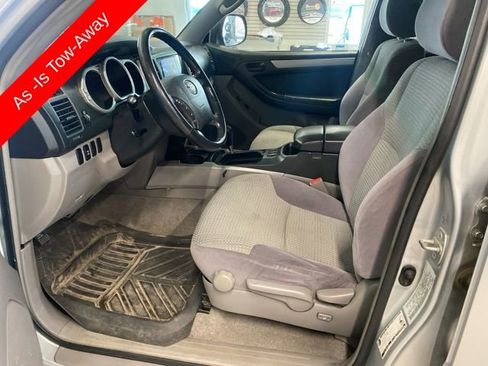 Used 2004 Toyota 4Runner Limited image 20