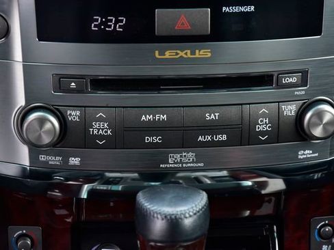 Used 2011 Lexus LX 570 4WD image 29