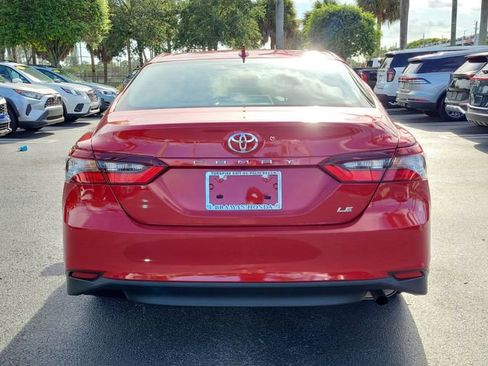 Used 2023 Toyota Camry LE FWD image 5