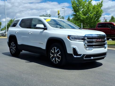 Used 2023 GMC Acadia SLE FWD image 3