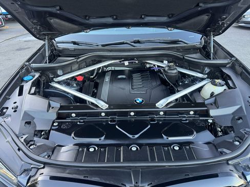 Used 2022 BMW X5 xDrive40i w/ M Sport Package image 30