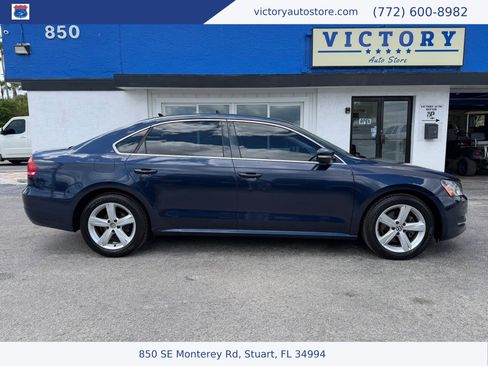 Used 2014 Volkswagen Passat 2.5 SE FWD image 2