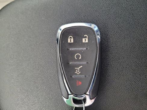 Used 2024 Chevrolet Equinox LT image 32