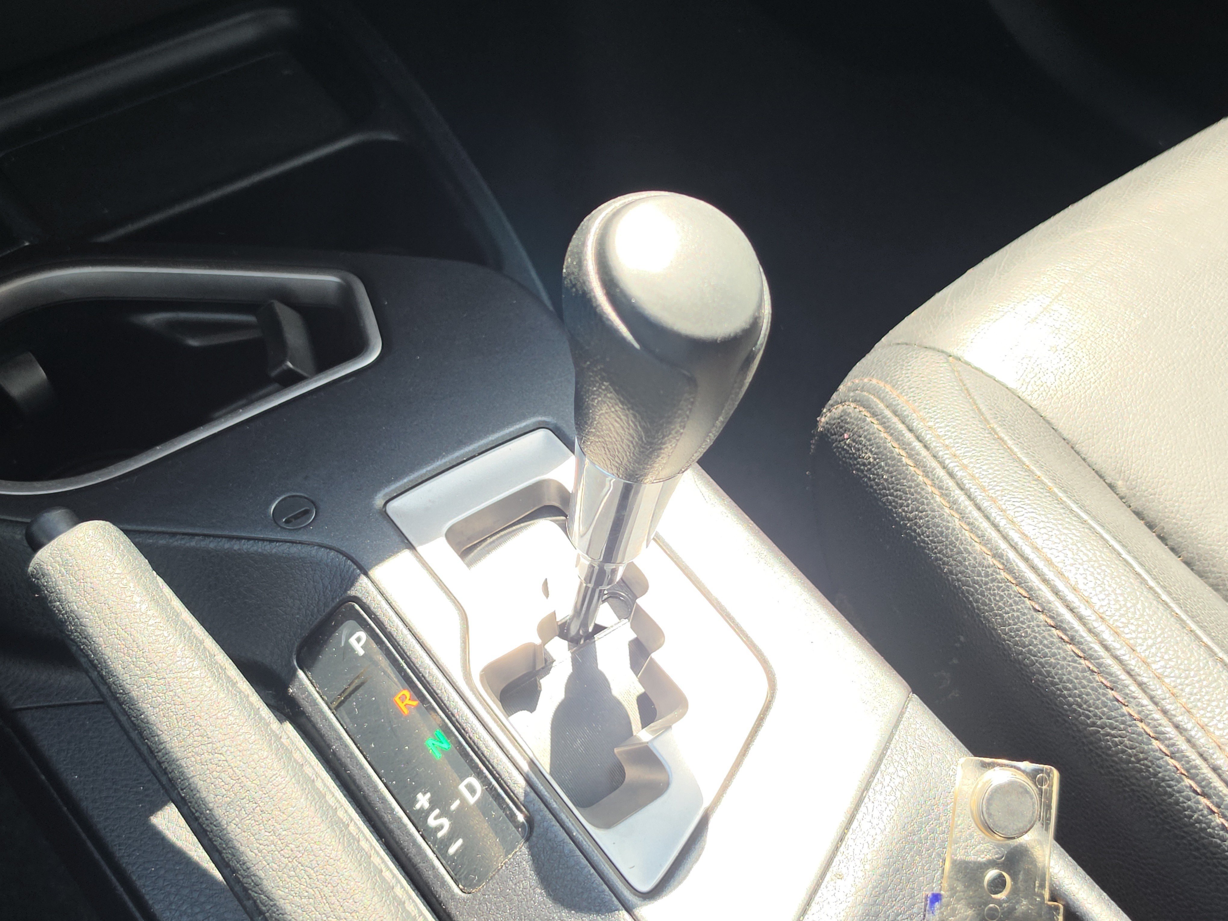 Used 2017 Toyota RAV4 XLE FWD image 19