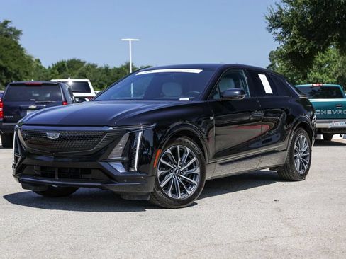 Certified 2025 Cadillac Lyriq Sport AWD/4WD image 1