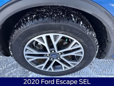 Used 2020 Ford Escape SEL image 11