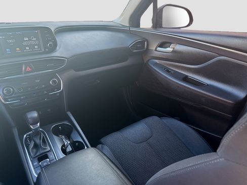 Used 2019 Hyundai Santa Fe SEL image 19