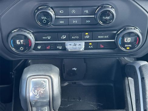 Used 2023 Ford Bronco Outer Banks image 18