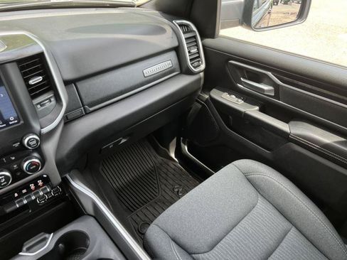 Used 2020 RAM 1500 Big Horn AWD/4WD image 33