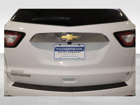 Used 2017 Chevrolet Traverse LT FWD image 22
