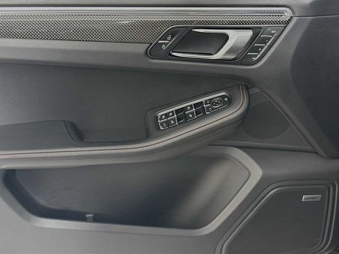 Certified 2024 Porsche Macan GTS image 11