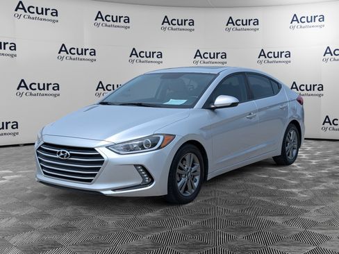 Used 2018 Hyundai Elantra Value Edition FWD image 4