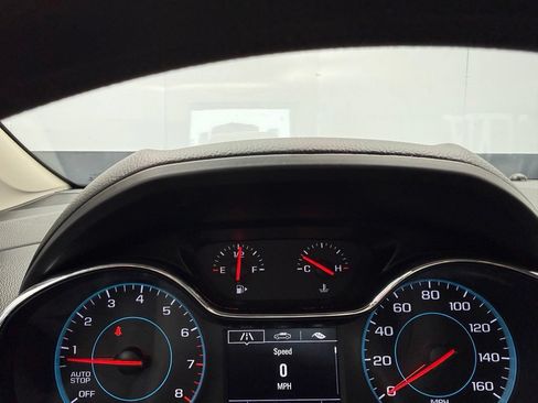 Used 2018 Chevrolet Cruze LT w/ Convenience Package FWD image 5