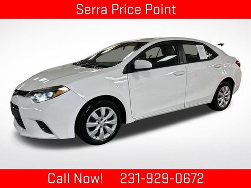 Used 2016 Toyota Corolla LE image 1